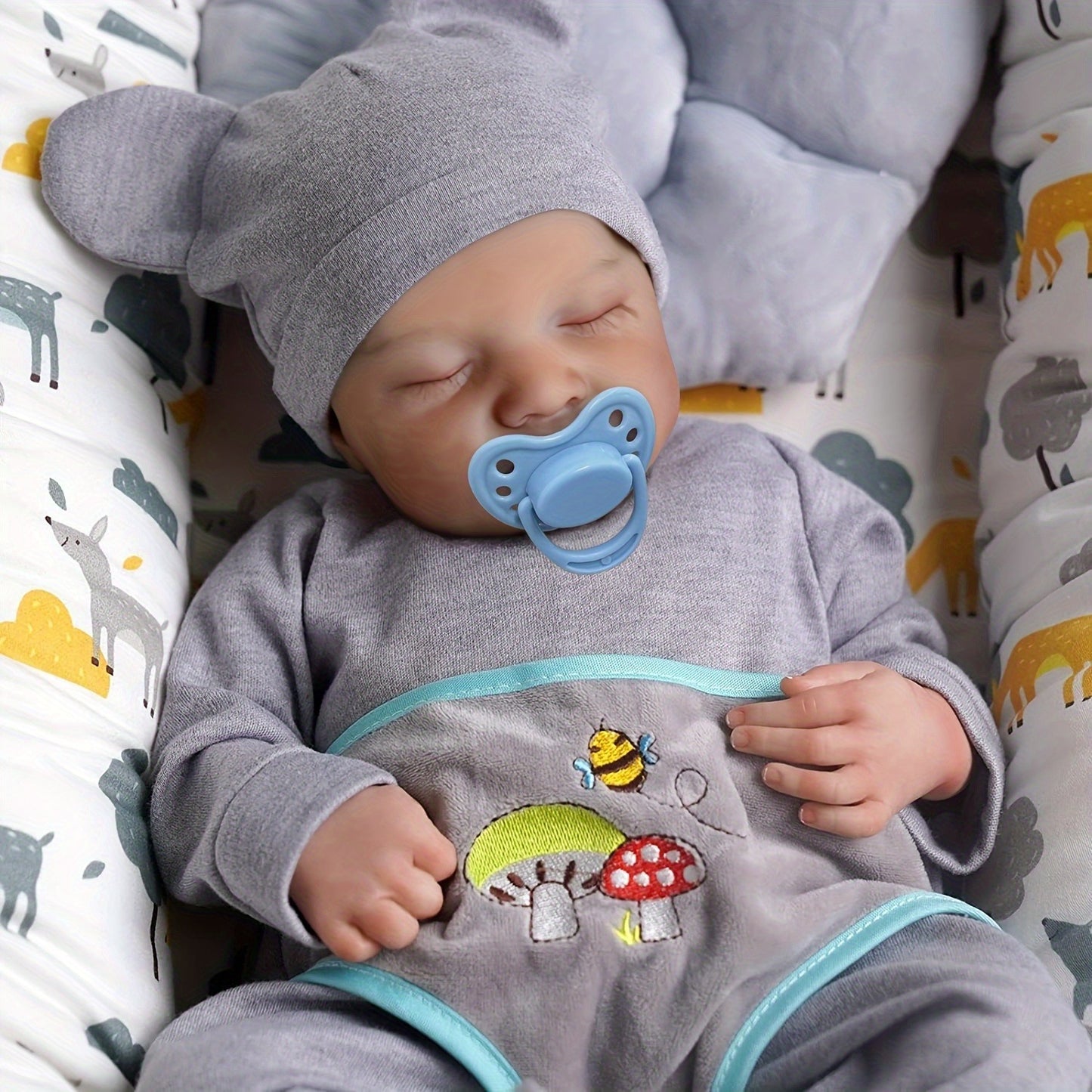 Baby Doll - 18-Inch Lifelike Reborn Baby Dolls Sweet Smile Realistic-Newborn Real Life Sleeping  with Toy Accessories Gift Set for Kids