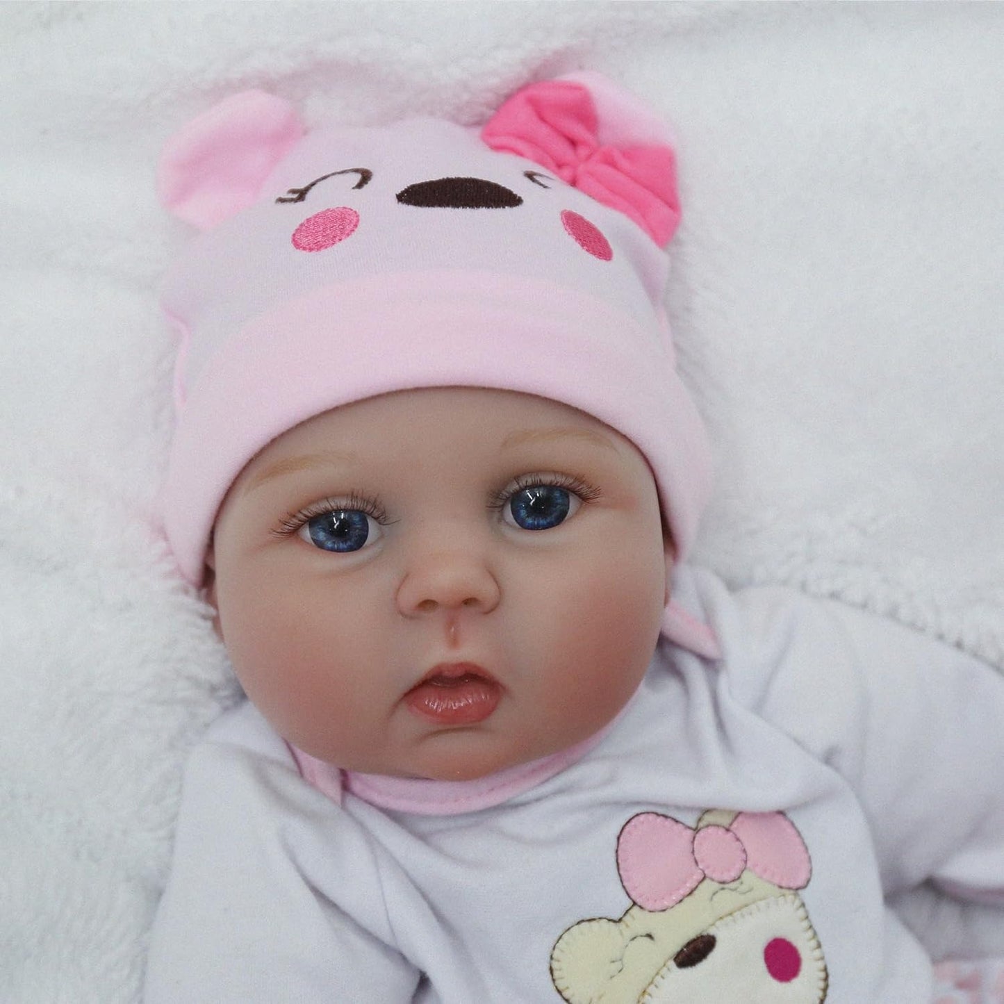 Reborn Baby Dolls - 22 inches Realistic Newborn Soft Vinyl Baby Dolls Toy for Kids Age 3+Halloween / Thanksgiving / Christmas gift. Easter gift.